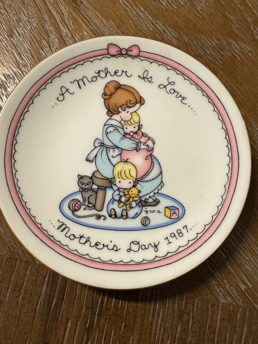 Avon Pink and Blue 'A Mother Is Love' Decorative Plate vintage 1987